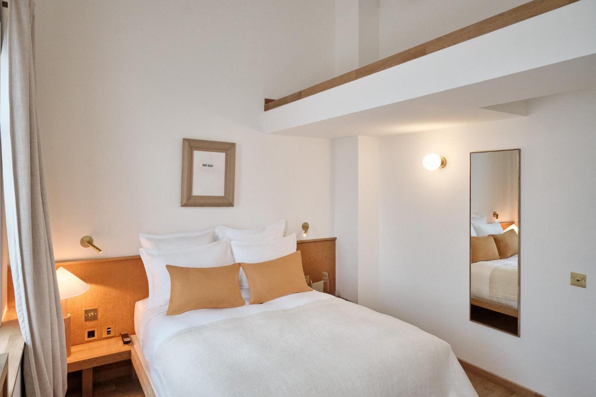 Elysee Montmartre Hotel Paris Bagian luar foto